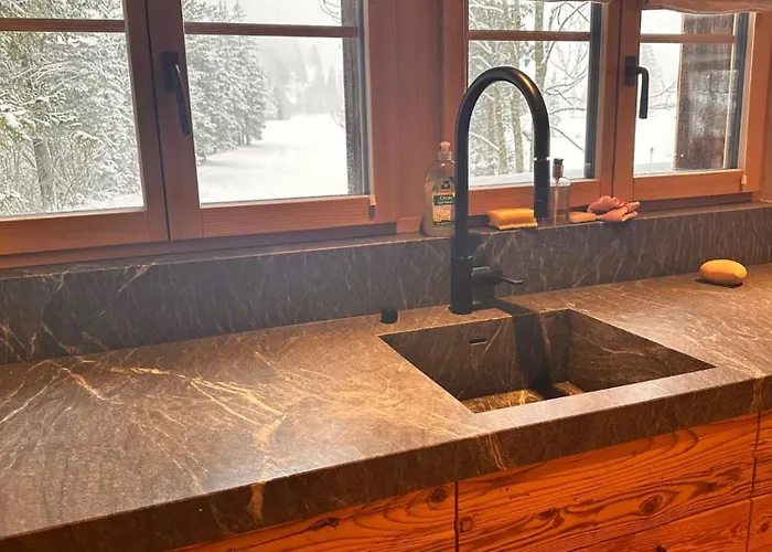 Feriehus By The River In Gstaad With Sauna *